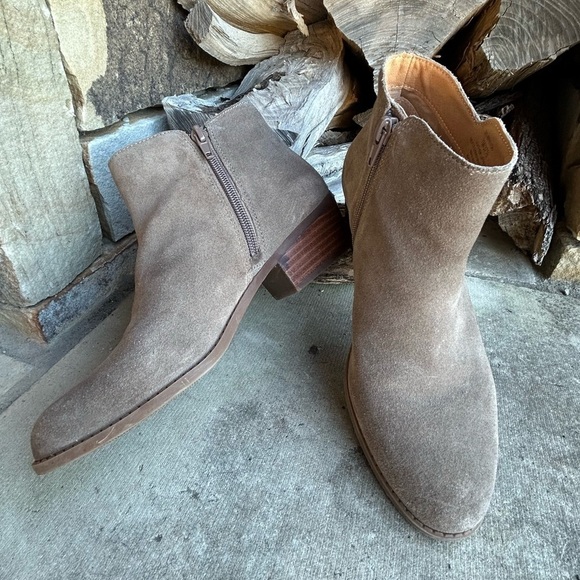 Sole Society Breyon Leather Suede ankle boots w/side zip Sz-7M. D - Picture 1 of 11